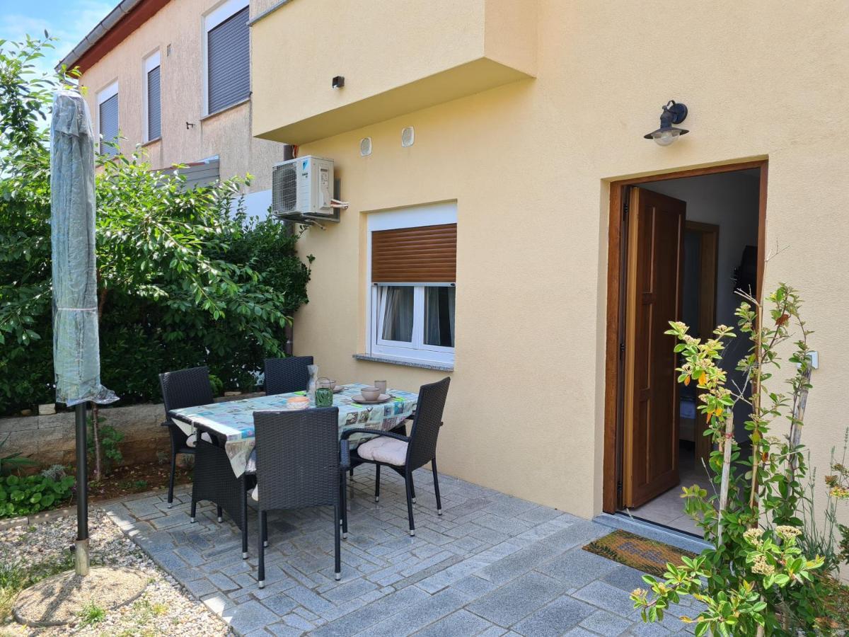 Apartman Luka Banjole Exterior foto
